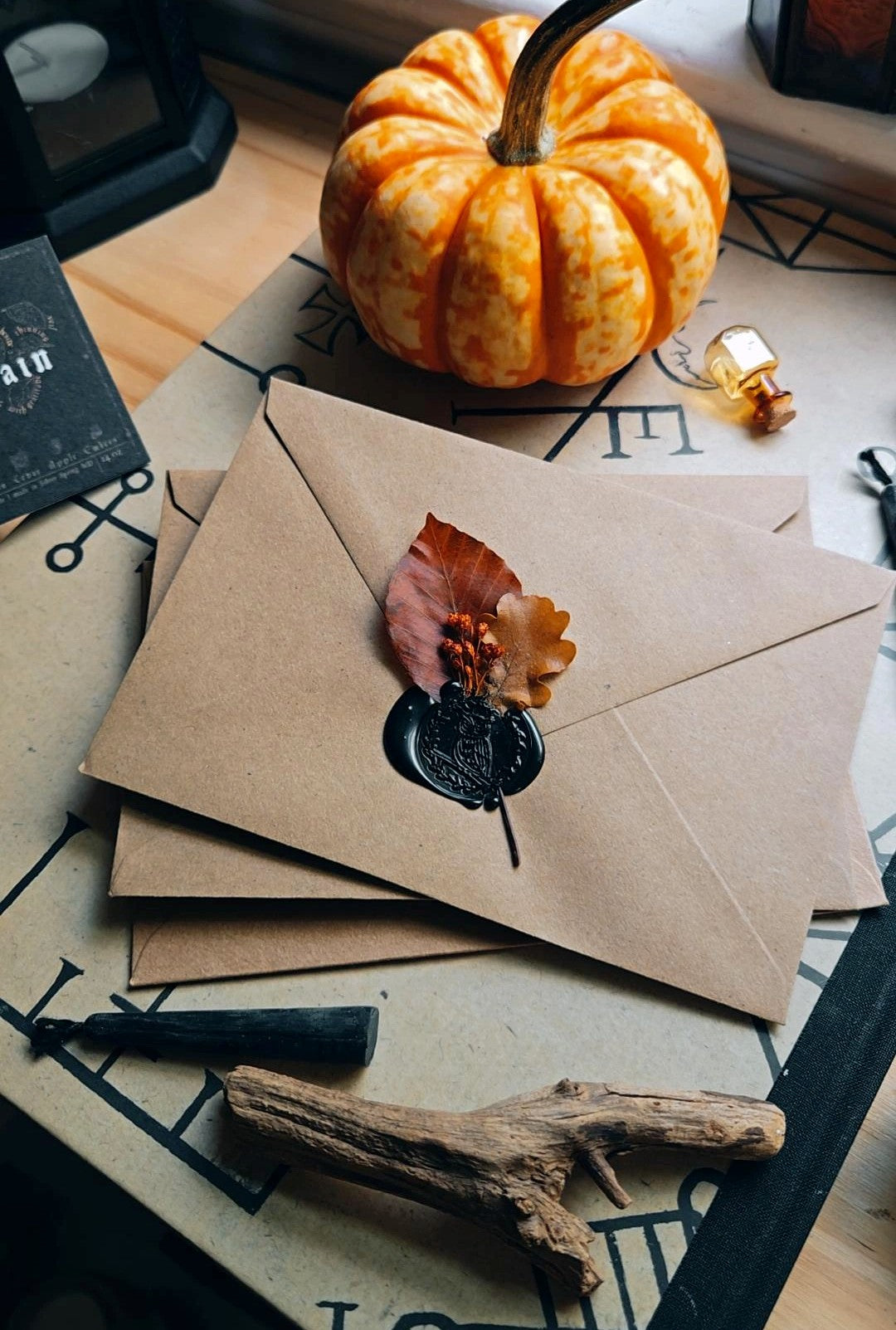Samhain Reading & Ritual Box